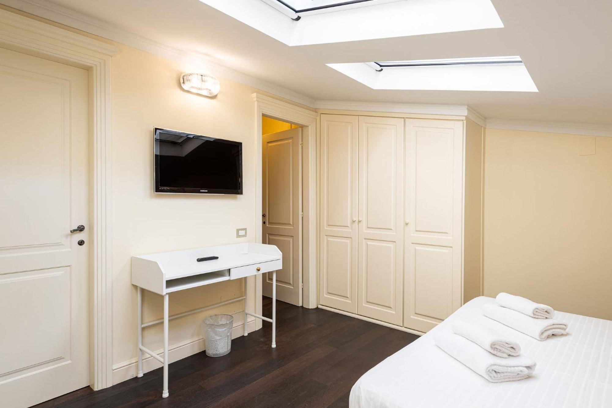 Unyca - Luxury Central Suite ฟลอเรนซ์ ภายนอก รูปภาพ